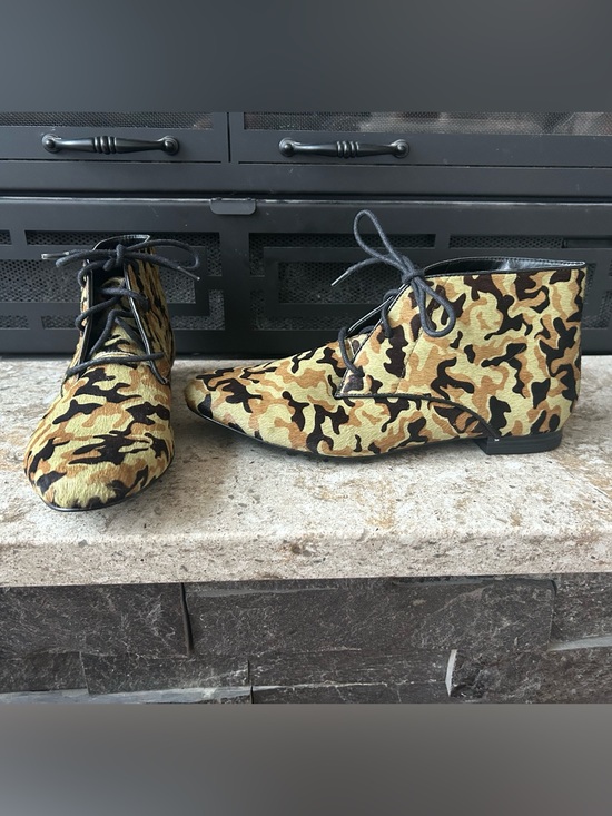 LOGO by Lori Goldstein Shoes - LOGO by Lori Goldstein “Adrienne” Lace-up Camo Calf Hair Booties